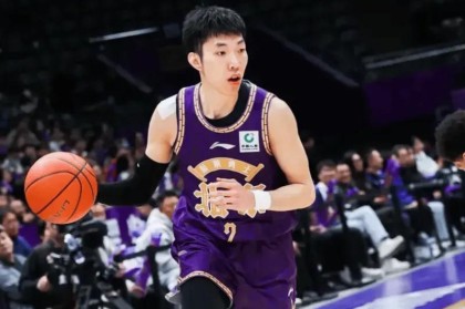 开云入口-里勒救了张庆鹏！邹雨宸+3首发齐贡献，卡位战绝杀广州太提气！