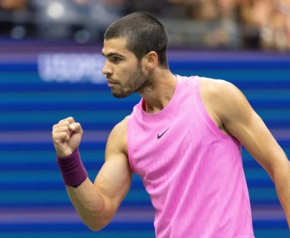 知情人士否认阿卡和名模交往！阿卡：网球选手找另一半太难了