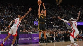 勇士开会解决进攻困局 库里隐晦质疑克雷出手选择